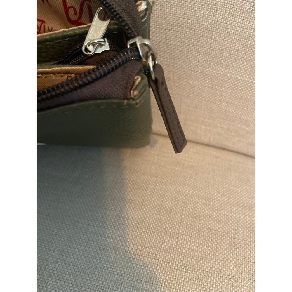 Stone Mountain pebbled leather large multi compartment wristlet in olive/brown - Picture 12 of 14